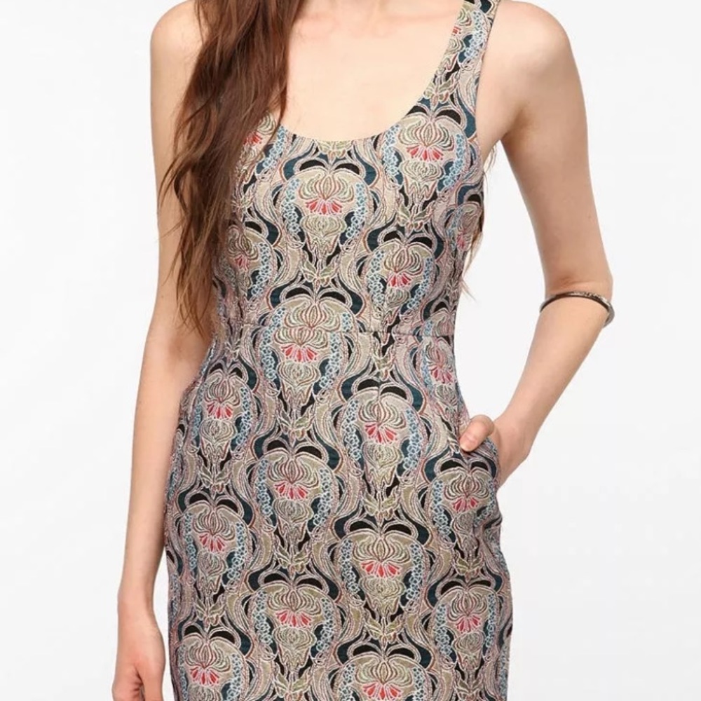 Jack by BB Dakota brocade cocktail sheath dress